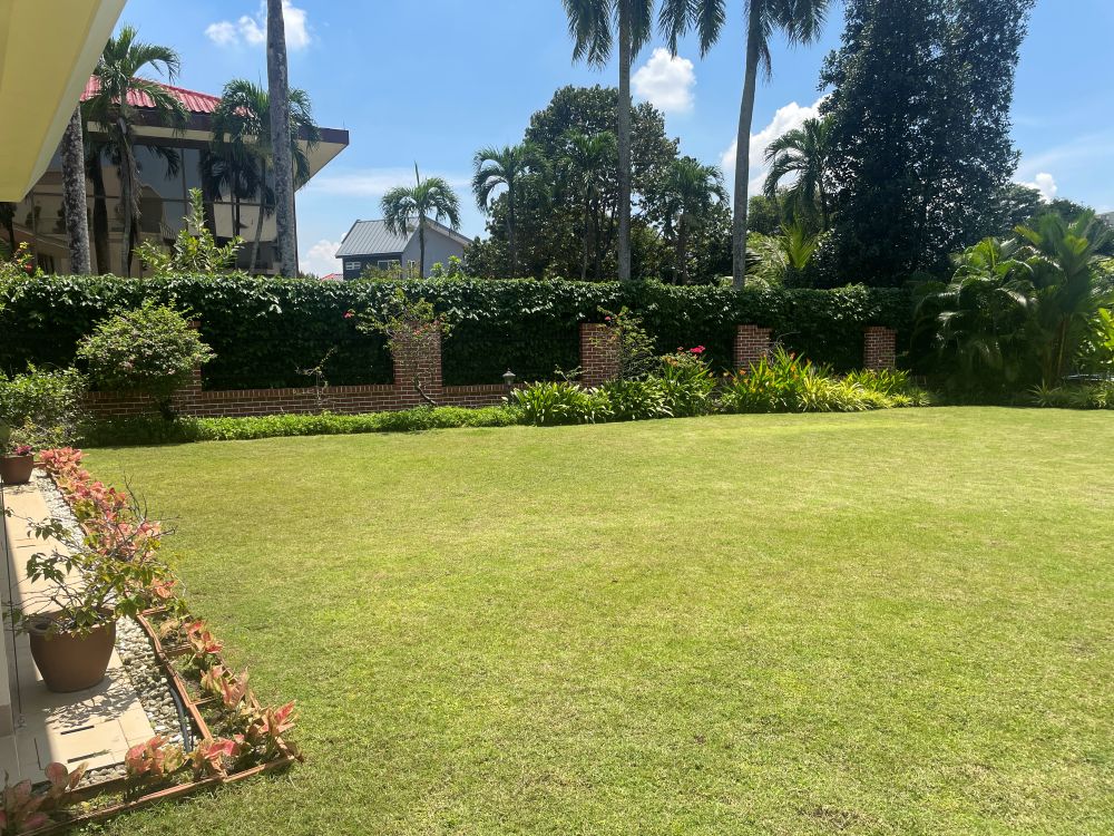 Private Residential Landscape Maintenance 